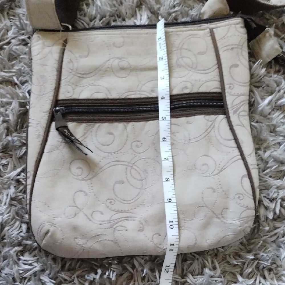 Elegant Cream Shoulder Bag - Picture 9 of 9